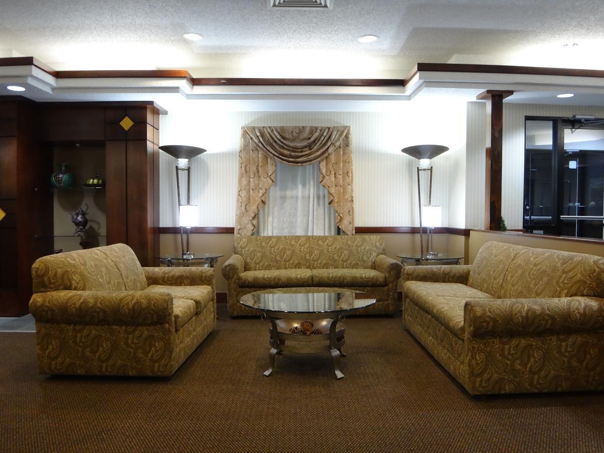 Windsor Inn & Suites Додж Сити Екстериор снимка