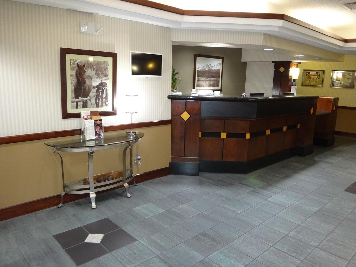 Windsor Inn & Suites Додж Сити Екстериор снимка