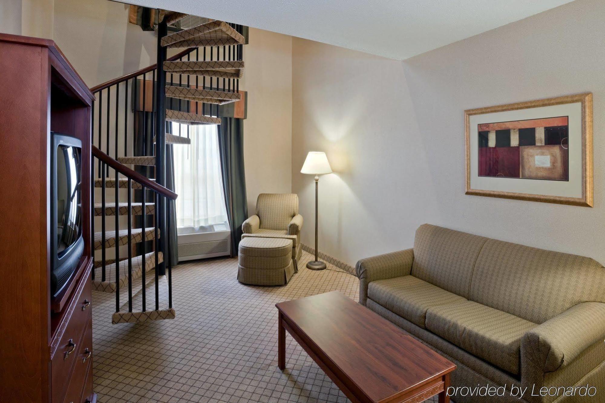 Windsor Inn & Suites Додж Сити Екстериор снимка